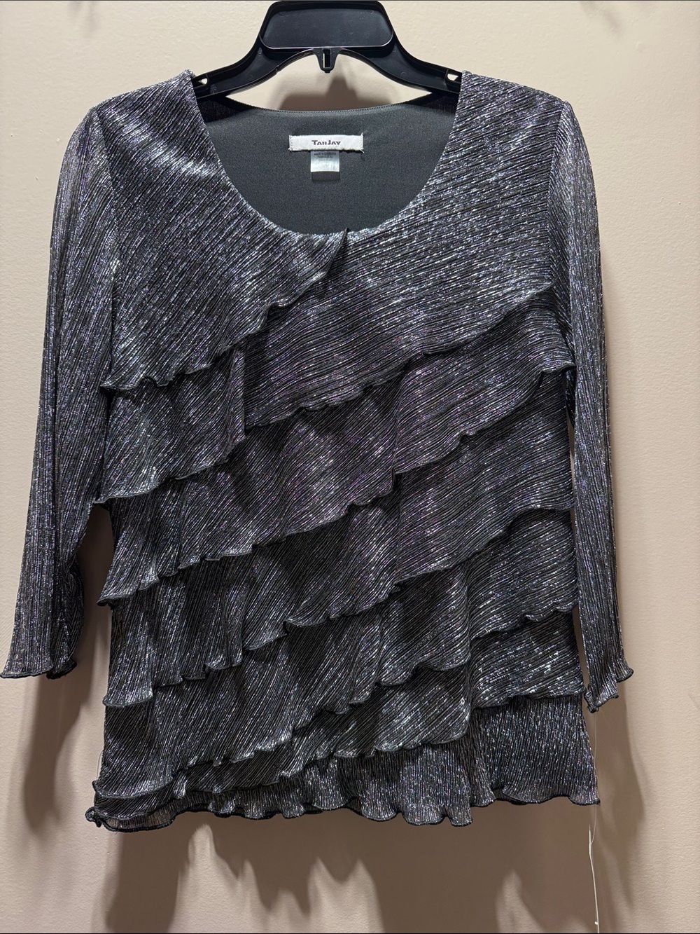 Women's Black/Silver Ruffle Long-Sleeve Top